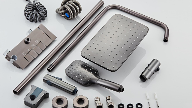 十四年太空铝花洒迭代：一个企业，一件作品！