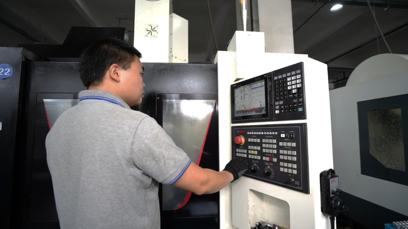 cnc人员操作2